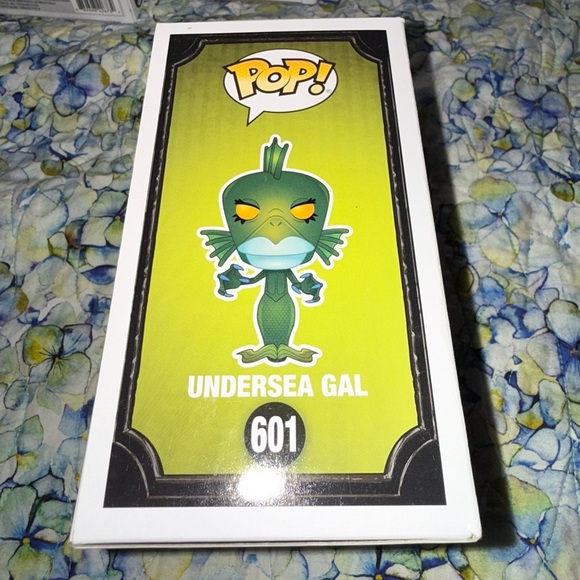 Disney Pop! Undersea Gal Vinyl Collectible - Picture 4 of 8